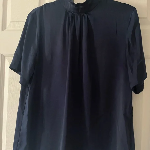 Blue top - Picture 2 of 2